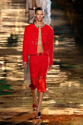 PFW Chanel - Runway LZ Models walk the runway during the Chanel Womenswear Spring Summer 2027 show as part of Paris Fashion Week on October 05, 2026 at Rolland Garros in Paris, France. Photo by Laurent Zabulon ABACAPRESS.COM  Copyright: xZabulonxLaurent ABACAx