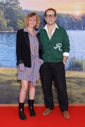 La Maison De Nos Reves Premiere - Paris Emmanuelle Bouaziz and Stéphane Debac attend the photocall for the premiere of La Maison De Nos Reves held at the Grand Rex Cinema in Paris, France on October 5, 2026. Photo by David Boyer ABACAPRESS.COM Paris France  Copyright: xBoyerxDavid ABACAx