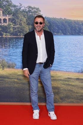 La Maison De Nos Reves Premiere - Paris Bernard Montiel attends the photocall for the premiere of La Maison De Nos Reves held at the Grand Rex Cinema in Paris, France on October 5, 2026. Photo by David Boyer ABACAPRESS.COM Paris France  Copyright: xBoyerxDavid ABACAx