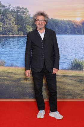 La Maison De Nos Reves Premiere - Paris Radu Mihaileanu attends the photocall for the premiere of La Maison De Nos Reves held at the Grand Rex Cinema in Paris, France on October 5, 2026. Photo by David Boyer ABACAPRESS.COM Paris France  Copyright: xBoyerxDavid ABACAx
