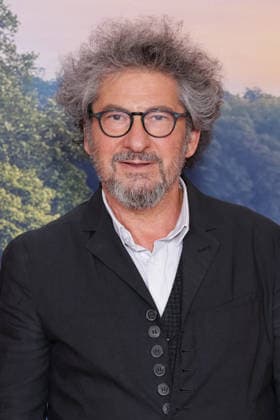 La Maison De Nos Reves Premiere - Paris Radu Mihaileanu attends the photocall for the premiere of La Maison De Nos Reves held at the Grand Rex Cinema in Paris, France on October 5, 2026. Photo by David Boyer ABACAPRESS.COM Paris France  Copyright: xBoyerxDavid ABACAx