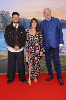 La Maison De Nos Reves Premiere - Paris Kev Adams, Camille Aguilar and Bernard Farcy attend the photocall for the premiere of La Maison De Nos Reves held at the Grand Rex Cinema in Paris, France on October 5, 2026. Photo by David Boyer ABACAPRESS.COM Paris France  Copyright: xBoyerxDavid ABACAx