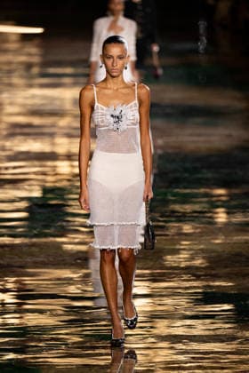 PFW Chanel - Runway LZ Models walk the runway during the Chanel Womenswear Spring Summer 2027 show as part of Paris Fashion Week on October 05, 2026 at Rolland Garros in Paris, France. Photo by Laurent Zabulon ABACAPRESS.COM  Copyright: xZabulonxLaurent ABACAx