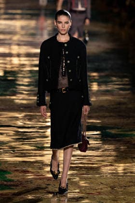 PFW Chanel - Runway LZ Models walk the runway during the Chanel Womenswear Spring Summer 2027 show as part of Paris Fashion Week on October 05, 2026 at Rolland Garros in Paris, France. Photo by Laurent Zabulon ABACAPRESS.COM  Copyright: xZabulonxLaurent ABACAx