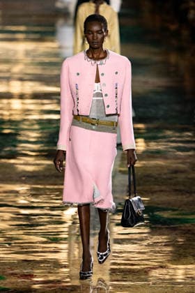 PFW Chanel - Runway LZ Models walk the runway during the Chanel Womenswear Spring Summer 2027 show as part of Paris Fashion Week on October 05, 2026 at Rolland Garros in Paris, France. Photo by Laurent Zabulon ABACAPRESS.COM  Copyright: xZabulonxLaurent ABACAx