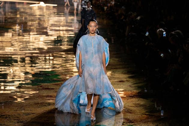 PFW Chanel - Runway LZ Models walk the runway during the Chanel Womenswear Spring Summer 2027 show as part of Paris Fashion Week on October 05, 2026 at Rolland Garros in Paris, France. Photo by Laurent Zabulon ABACAPRESS.COM  Copyright: xZabulonxLaurent ABACAx