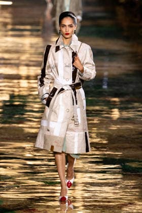 PFW Chanel - Runway LZ Models walk the runway during the Chanel Womenswear Spring Summer 2027 show as part of Paris Fashion Week on October 05, 2026 at Rolland Garros in Paris, France. Photo by Laurent Zabulon ABACAPRESS.COM  Copyright: xZabulonxLaurent ABACAx