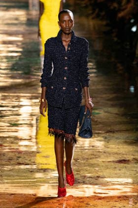 PFW Chanel - Runway LZ Models walk the runway during the Chanel Womenswear Spring Summer 2027 show as part of Paris Fashion Week on October 05, 2026 at Rolland Garros in Paris, France. Photo by Laurent Zabulon ABACAPRESS.COM  Copyright: xZabulonxLaurent ABACAx