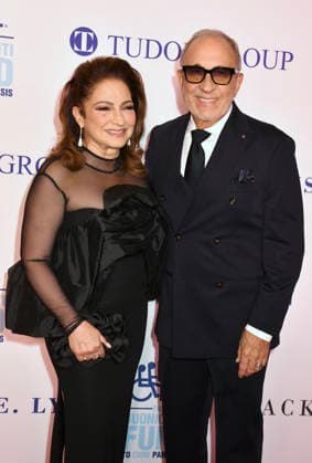 NEW YORK, NY - OCTOBER 5: Gloria Estefan and Emilio Estefan at the 41st Annual Great Sports Legends Dinner on October 5, 2026 at the New York Hilton in New York City. Copyright: xmpi099x