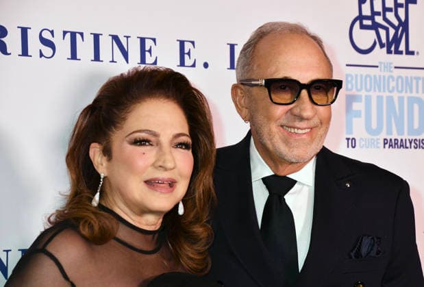 NEW YORK, NY - OCTOBER 5: Gloria Estefan and Emilio Estefan at the 41st Annual Great Sports Legends Dinner on October 5, 2026 at the New York Hilton in New York City. Copyright: xmpi099x