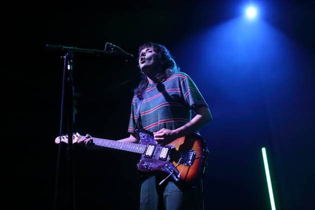 Courtney Barnett bei einem Konzert im Huxleys Neue Welt in Berlin, 5. Oktober 2026. Courtney Barnett Konzert Berlin