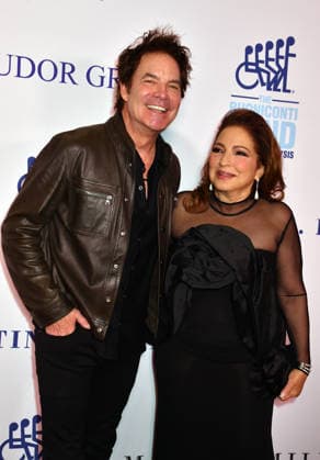 NEW YORK, NY - OCTOBER 5: Patrick Monahan and Gloria Estefan at the 41st Annual Great Sports Legends Dinner on October 5, 2026 at the New York Hilton in New York City. Copyright: xmpi099 MediaPunchx