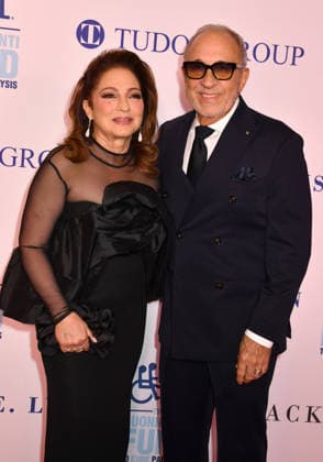 NEW YORK, NY - OCTOBER 5: Emilio Estefan and Gloria Estefan at the 41st Annual Great Sports Legends Dinner on October 5, 2026 at the New York Hilton in New York City. Copyright: xmpi099 MediaPunchx