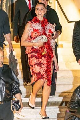 October 5, 2026, Paris, Fra, France: Dua Lipa leaving the Chanel show in Paris Paris France - ZUMAv140 20261005_zip_v140_002 Copyright: xReginaxVoroninax