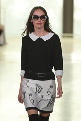 PFW - Agnes B Runway A model walks the runway during the Agnes B Womenswear Spring Summer 2027 show as part of the Paris Fashion Week on October 5, 2026 in Paris, France. Photo by Alain-Gil Gonzalez ABACAPRESS.COM Paris France  Copyright: xGonzalezxAlain-Gil ABACAx