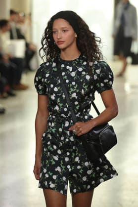 PFW - Agnes B Runway A model walks the runway during the Agnes B Womenswear Spring Summer 2027 show as part of the Paris Fashion Week on October 5, 2026 in Paris, France. Photo by Alain-Gil Gonzalez ABACAPRESS.COM Paris France  Copyright: xGonzalezxAlain-Gil ABACAx