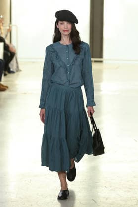 PFW - Agnes B Runway A model walks the runway during the Agnes B Womenswear Spring Summer 2027 show as part of the Paris Fashion Week on October 5, 2026 in Paris, France. Photo by Alain-Gil Gonzalez ABACAPRESS.COM Paris France  Copyright: xGonzalezxAlain-Gil ABACAx
