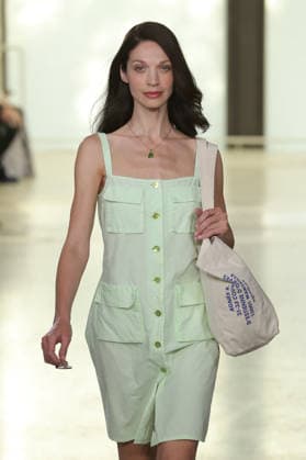 PFW - Agnes B Runway A model walks the runway during the Agnes B Womenswear Spring Summer 2027 show as part of the Paris Fashion Week on October 5, 2026 in Paris, France. Photo by Alain-Gil Gonzalez ABACAPRESS.COM Paris France  Copyright: xGonzalezxAlain-Gil ABACAx