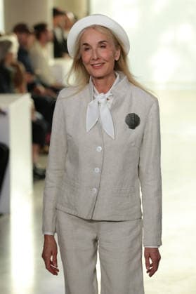 PFW - Agnes B Runway A model walks the runway during the Agnes B Womenswear Spring Summer 2027 show as part of the Paris Fashion Week on October 5, 2026 in Paris, France. Photo by Alain-Gil Gonzalez ABACAPRESS.COM Paris France  Copyright: xGonzalezxAlain-Gil ABACAx
