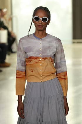 PFW - Agnes B Runway A model walks the runway during the Agnes B Womenswear Spring Summer 2027 show as part of the Paris Fashion Week on October 5, 2026 in Paris, France. Photo by Alain-Gil Gonzalez ABACAPRESS.COM Paris France  Copyright: xGonzalezxAlain-Gil ABACAx