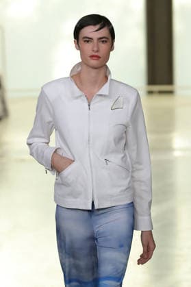 PFW - Agnes B Runway A model walks the runway during the Agnes B Womenswear Spring Summer 2027 show as part of the Paris Fashion Week on October 5, 2026 in Paris, France. Photo by Alain-Gil Gonzalez ABACAPRESS.COM Paris France  Copyright: xGonzalezxAlain-Gil ABACAx