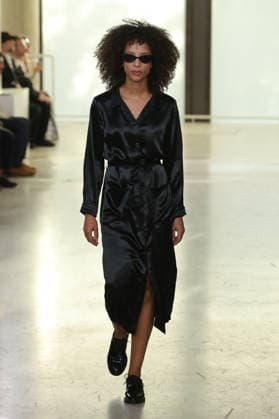 PFW - Agnes B Runway A model walks the runway during the Agnes B Womenswear Spring Summer 2027 show as part of the Paris Fashion Week on October 5, 2026 in Paris, France. Photo by Alain-Gil Gonzalez ABACAPRESS.COM Paris France  Copyright: xGonzalezxAlain-Gil ABACAx