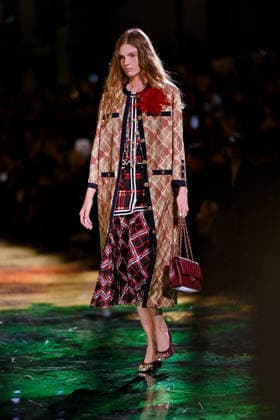 PFW - Chanel Runway A model walks the runway during the Chanel Womenswear Spring Summer 2027 show as part of Paris Fashion Week on October 05, 2026 in Paris, France. Photo by Franck Castel ABACAPRESS.COM Paris France  Copyright: xCastelxFranck ABACAx