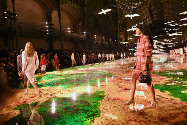 PFW - Chanel Runway A model walks the runway during the Chanel Womenswear Spring Summer 2027 show as part of Paris Fashion Week on October 05, 2026 in Paris, France. Photo by Franck Castel ABACAPRESS.COM Paris France  Copyright: xCastelxFranck ABACAx