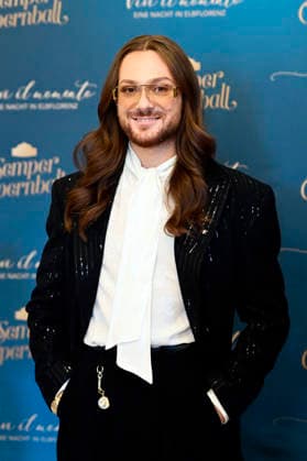 Riccardo Simonetti bei der Pressekonferenz zum SemperOpernball 2027 unter dem Motto Vivi il momento - Eine Nacht in Elbflorenz im Hotel Taschenbergpalais Kempinski Dresden. Dresden, 05.10.2026
