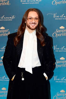 Riccardo Simonetti bei der Pressekonferenz zum SemperOpernball 2027 unter dem Motto Vivi il momento - Eine Nacht in Elbflorenz im Hotel Taschenbergpalais Kempinski Dresden. Dresden, 05.10.2026