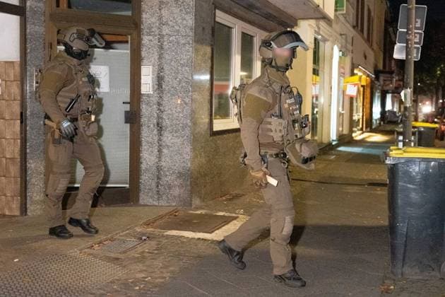 SEK-Einsatz in Waltrop: Spezialkräfte durchsuchen Wohnung an Dortmunder Straße 7aIMG: 0575856 SEK-Einsatz in Waltrop: Spezialkräfte durchsuchen Wohnung an Dortmunder StraßeNordrhein-Westfalen, Waltrop, Deutschland Copyright: 7aktuell.dex xMarcxGruber 0575856 20261006_7a_sekwaltropdortmunder_575856