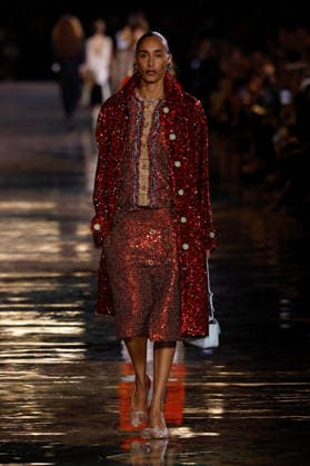 (261006) -- PARIS, Oct. 6, 2026 -- A model presents a creation from the Womenswear Spring Summer 2027 collections by Chanel during the Paris Fashion Week in Paris, France, Oct. 5, 2026. ( Handout via Xinhua) FRANCE-PARIS-FASHION WEEK-CHANEL MeetEurope 