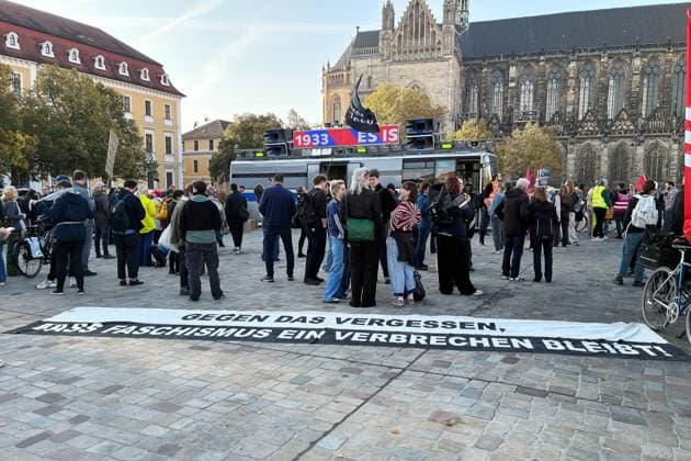 Magdeburg, Sachsen-Anhalt, Deutschland, 06.10.2026: Konstituierende Sitzung des Landtags: Auf dem Domplatz stehen Demonstranten, die gegen die AfD protestieren wollen. Copyright: xdtsxNachrichtenagenturx dts_137205