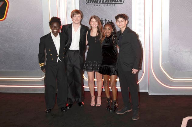 Aiden Stoxx, Graham Harvey, Braxton Paul, Reagan Marum und Max Fox bei der Premiere des Apple TV-Films Matchbox The Movie im AMC Lincoln Square Theater. New Yok, 05.10.2026