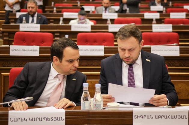 ARMENIA, YEREVAN - OCTOBER 6, 2026: The Strong Armenia Party Head Narek Karpetyan (L) and Secretary Tigran Abrahamyan are pictured during the 2nd session of the Armenian National Assembly of the 9th convocation Yerevan Armenia  - ZUMAt113 20261006_zaa_t113_026 Copyright: xAlexanderxPatrinx