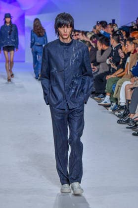 PFW - Shiatzy Chen Runway A model walks the runway during the Shiatzy Chen Womenswear Spring Summer 2027 show as part of Paris Fashion Week on October 05, 2026 in Paris, France. Photo by Shootpix ABACAPRESS.COM Paris France  Copyright: xShootpix ABACAx