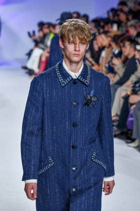 PFW - Shiatzy Chen Runway A model walks the runway during the Shiatzy Chen Womenswear Spring Summer 2027 show as part of Paris Fashion Week on October 05, 2026 in Paris, France. Photo by Shootpix ABACAPRESS.COM Paris France  Copyright: xShootpix ABACAx