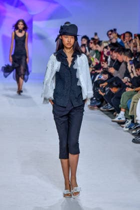 PFW - Shiatzy Chen Runway A model walks the runway during the Shiatzy Chen Womenswear Spring Summer 2027 show as part of Paris Fashion Week on October 05, 2026 in Paris, France. Photo by Shootpix ABACAPRESS.COM Paris France  Copyright: xShootpix ABACAx