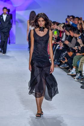 PFW - Shiatzy Chen Runway A model walks the runway during the Shiatzy Chen Womenswear Spring Summer 2027 show as part of Paris Fashion Week on October 05, 2026 in Paris, France. Photo by Shootpix ABACAPRESS.COM Paris France  Copyright: xShootpix ABACAx