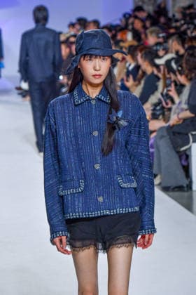 PFW - Shiatzy Chen Runway A model walks the runway during the Shiatzy Chen Womenswear Spring Summer 2027 show as part of Paris Fashion Week on October 05, 2026 in Paris, France. Photo by Shootpix ABACAPRESS.COM Paris France  Copyright: xShootpix ABACAx