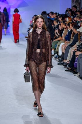 PFW - Shiatzy Chen Runway A model walks the runway during the Shiatzy Chen Womenswear Spring Summer 2027 show as part of Paris Fashion Week on October 05, 2026 in Paris, France. Photo by Shootpix ABACAPRESS.COM Paris France  Copyright: xShootpix ABACAx