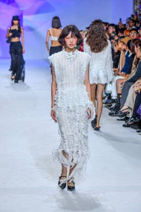 PFW - Shiatzy Chen Runway A model walks the runway during the Shiatzy Chen Womenswear Spring Summer 2027 show as part of Paris Fashion Week on October 05, 2026 in Paris, France. Photo by Shootpix ABACAPRESS.COM Paris France  Copyright: xShootpix ABACAx