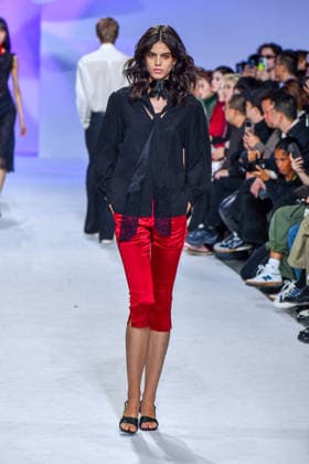PFW - Shiatzy Chen Runway A model walks the runway during the Shiatzy Chen Womenswear Spring Summer 2027 show as part of Paris Fashion Week on October 05, 2026 in Paris, France. Photo by Shootpix ABACAPRESS.COM Paris France  Copyright: xShootpix ABACAx