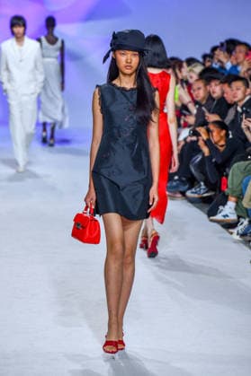 PFW - Shiatzy Chen Runway A model walks the runway during the Shiatzy Chen Womenswear Spring Summer 2027 show as part of Paris Fashion Week on October 05, 2026 in Paris, France. Photo by Shootpix ABACAPRESS.COM Paris France  Copyright: xShootpix ABACAx