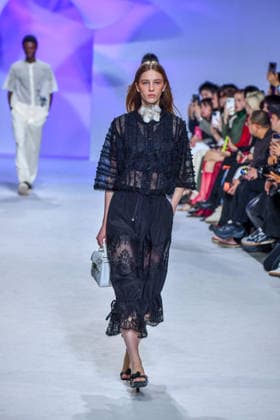 PFW - Shiatzy Chen Runway A model walks the runway during the Shiatzy Chen Womenswear Spring Summer 2027 show as part of Paris Fashion Week on October 05, 2026 in Paris, France. Photo by Shootpix ABACAPRESS.COM Paris France  Copyright: xShootpix ABACAx