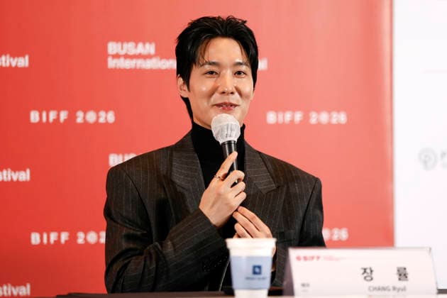The Table: Day and Night cast at Busan International Film Festival South Korean actor Chang Ryul speaks during a press conference for The Table: Day and Night, the opening film of the 31st Busan International Film Festival (BIFF), at the Busan Cinema Center in Busan, South Korea, on October 06, 2026. Busan South Korea  Copyright: xMatrixxImages JungxUi-Chelx