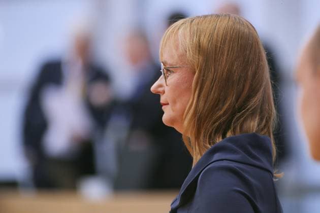 Magdeburg, Sachsen-Anhalt, Deutschland, 06.10.2026: Konstituierende Sitzung des Landtags: Eva von Angern, Linke, eröffnet als Alterspräsidentin die Sitzung Copyright: xdtsxNachrichtenagenturx dts_137229