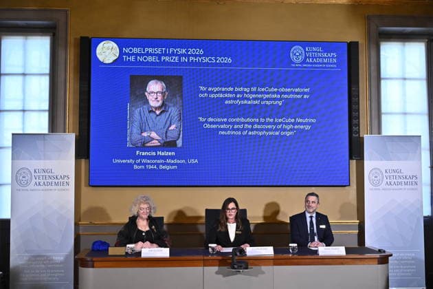 Eva Olsson, Ellen Moons, and Mark Pearce announce Francis Halzen as the recipient of the 2026 Nobel Prize in Physics during a press conference at the Royal Swedish Academy of Sciences in Stockholm, Sweden, on October 6, 2026 STOCKHOLM SWEDEN x10430x  Copyright: xChristinexOlsson TTx SWEDEN NOBEL PRIZE 2026 PHYSICS AfjCnaBL4KY