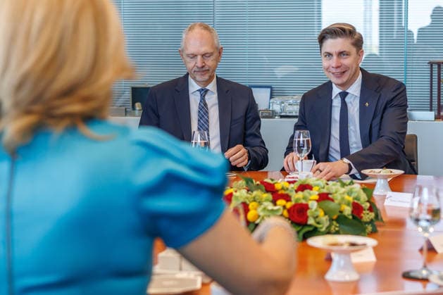Bundestag Bundestagspraesidentin Julia Kloeckner empfaengt den Ministerpraesident der Republik Litauen, Mindaugas Sinkevicius im Deutschen Bundestag am 06.10.26 in Berlin. Berlin Berlin Deutschland Bundestag