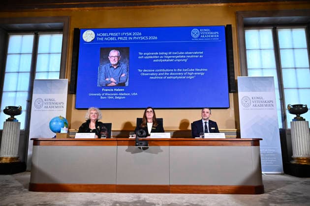 Eva Olsson, Ellen Moons, and Mark Pearce announce Francis Halzen as the recipient of the 2026 Nobel Prize in Physics during a press conference at the Royal Swedish Academy of Sciences in Stockholm, Sweden, on October 6, 2026 STOCKHOLM SWEDEN x10430x  Copyright: xChristinexOlsson TTx SWEDEN NOBEL PRIZE 2026 PHYSICS c_7D_-iWscw